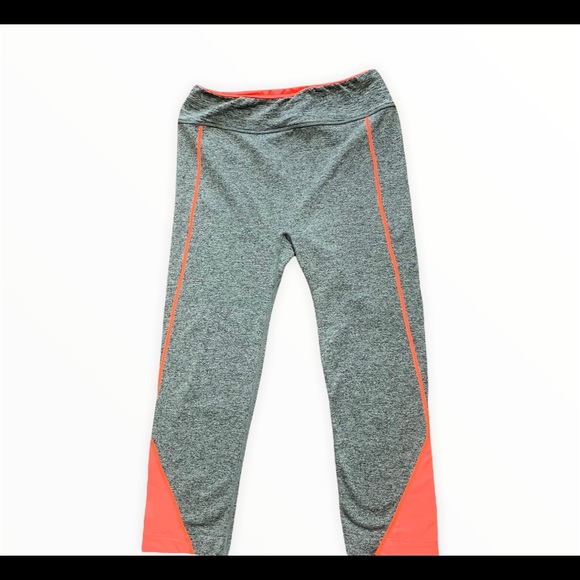 One5One Pants - One 5 One Capri Leggings Sz L